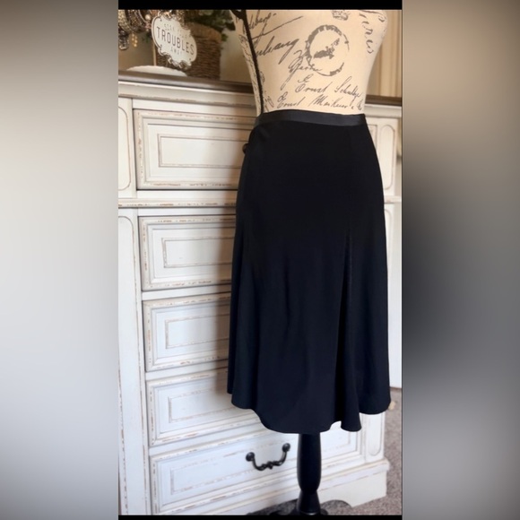 PRADA women's rayon midi skirt, size 40 (size small/4) see video 